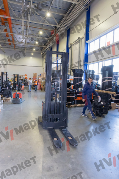 Самоходный штабелер PS15 Duplex mast (FFL, В-2900мм) HV Market