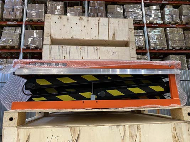 Подъемный стол YLF4001 1200x1700 4000 кг HV Market