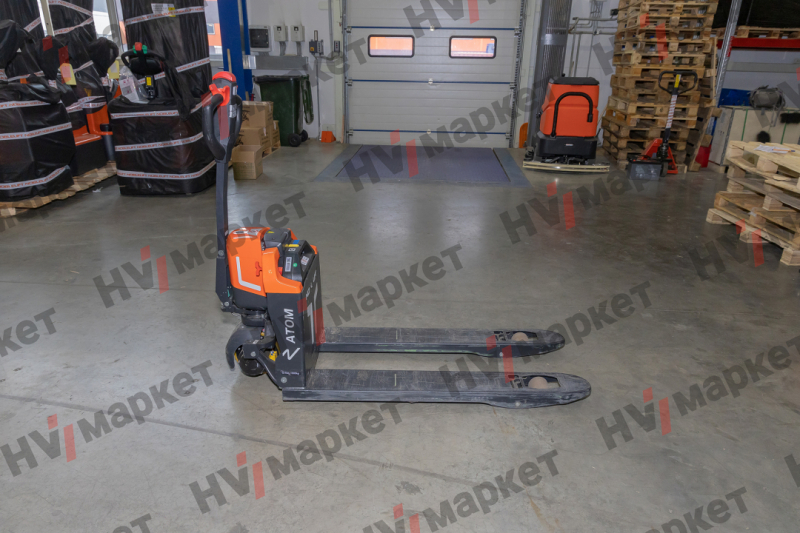 Тележка самоходная PTE15Q2-A 1500 кг, 540/685 * 1150 мм, одинарный ролик, литий-ионный аккумулятор 24 В / 50 Ач, зарядное устройство на 12 А, китайский контроллер, без стабилизаторов HV Market