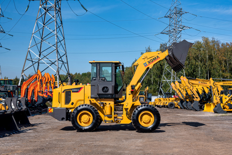 Фронтальный погрузчик XG931N (3-я гидролиния, ковш 2,2, длинная стрела ) HV Market