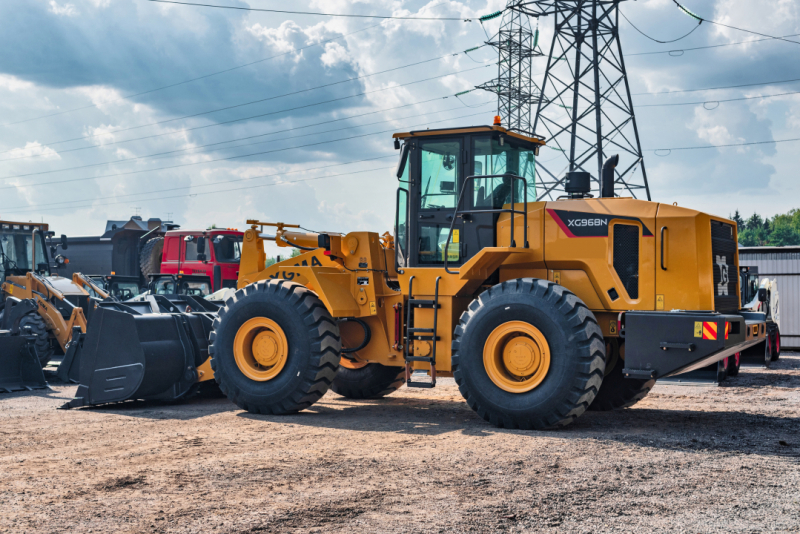 Фронтальный погрузчик XG968N (Ковш 5м3) HV Market