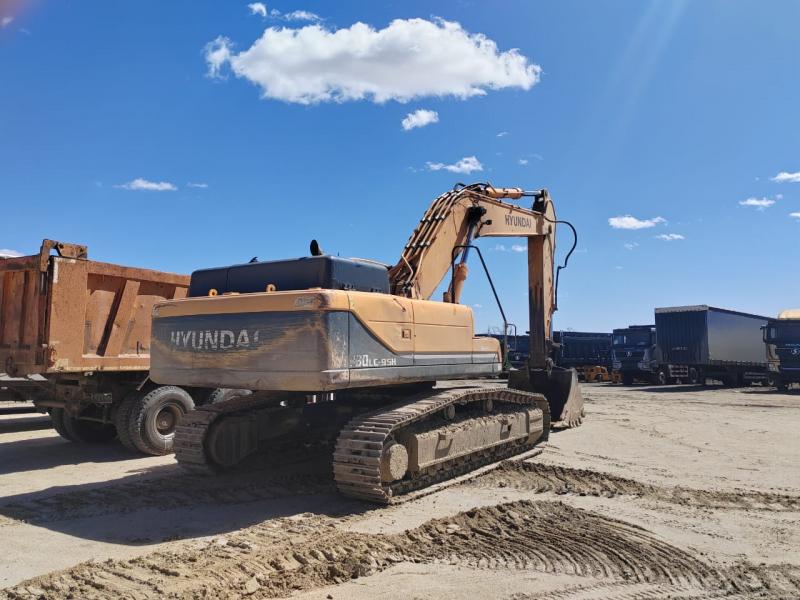 Hyundai R380 Экскаватор HV Market
