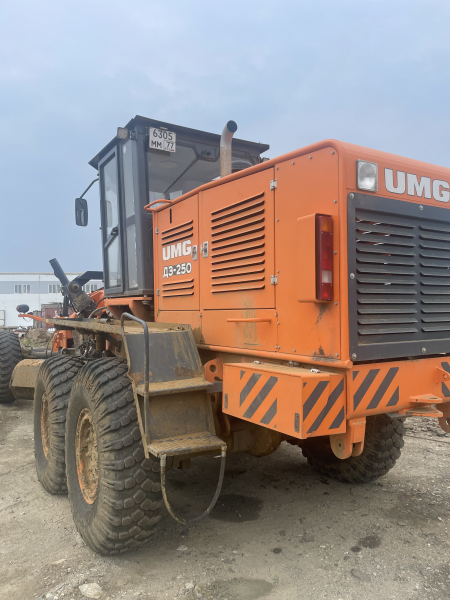 UMG (ЧСДМ) ДЗ-250* Автогрейдер HV Market