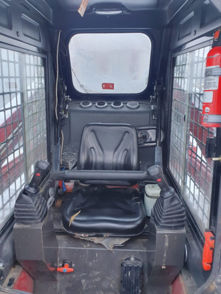 QUADTRAC CTL* Мини погрузчик HV Market