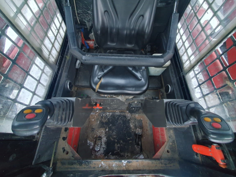QUADTRAC CTL* Мини погрузчик HV Market