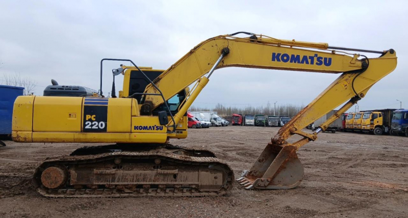 KOMATSU PC 220 Экскаватор HV Market