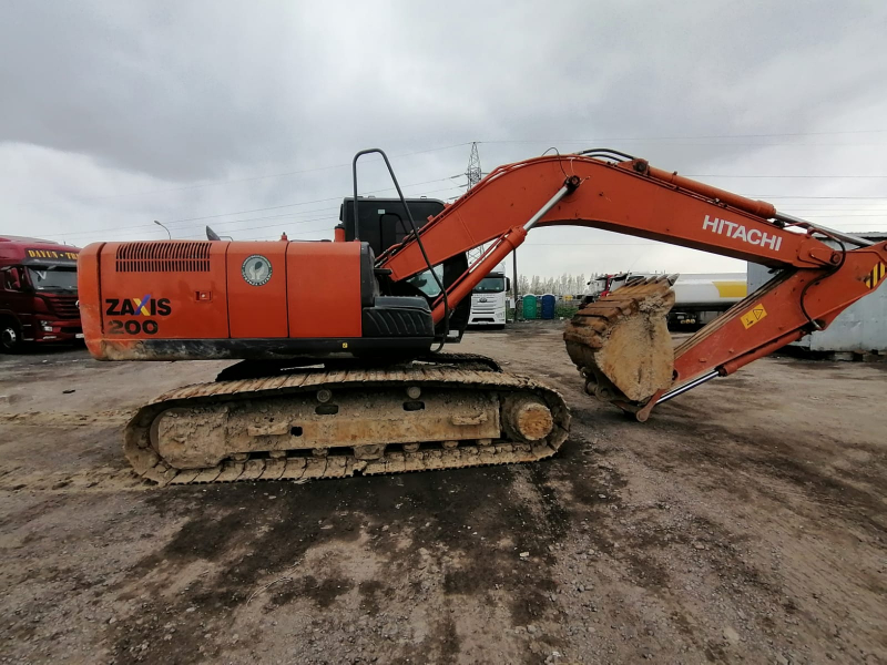 HITACHI ZX200 Экскаватор HV Market