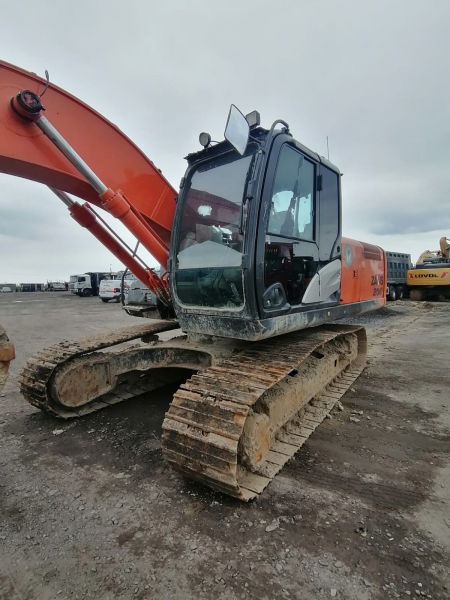 HITACHI ZX200 Экскаватор HV Market