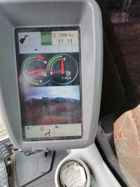 HITACHI ZX200 Экскаватор HV Market