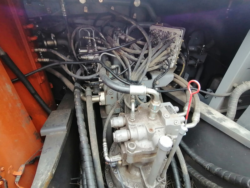 HITACHI ZX200 Экскаватор HV Market