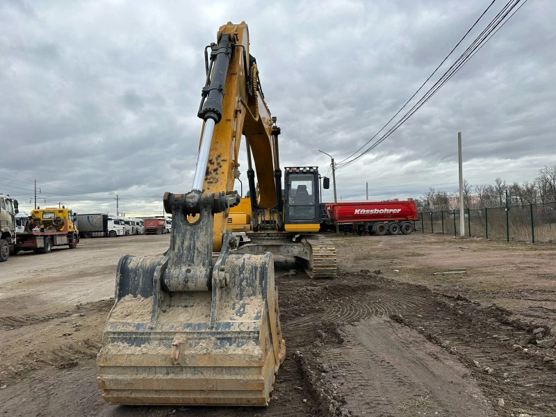 LiuGong CLG936E Экскаватор HV Market