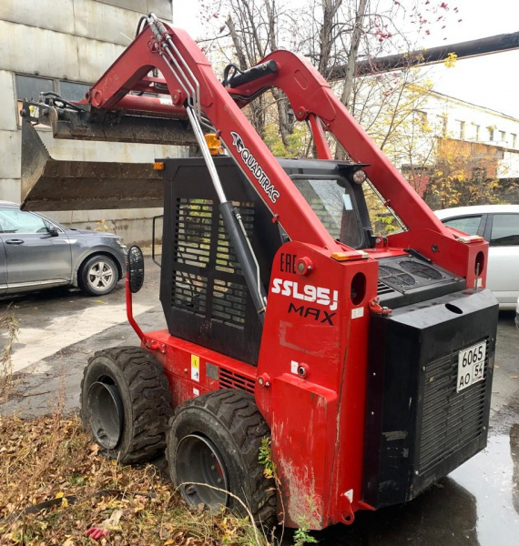 QUADTRAC SSL* Мини погрузчик HV Market
