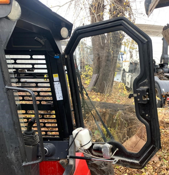 QUADTRAC SSL* Мини погрузчик HV Market