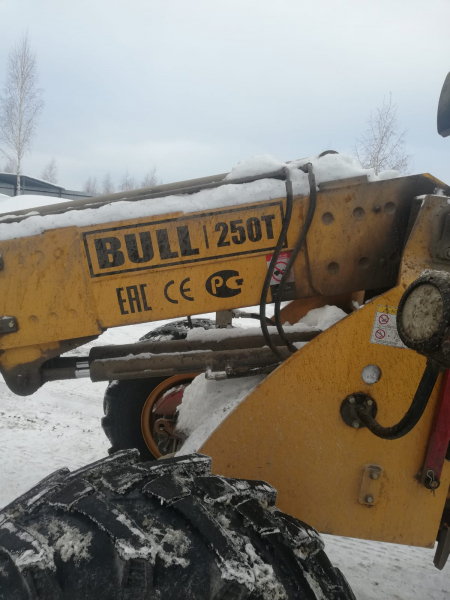Bull SL220 Фронтальный погрузчик HV Market