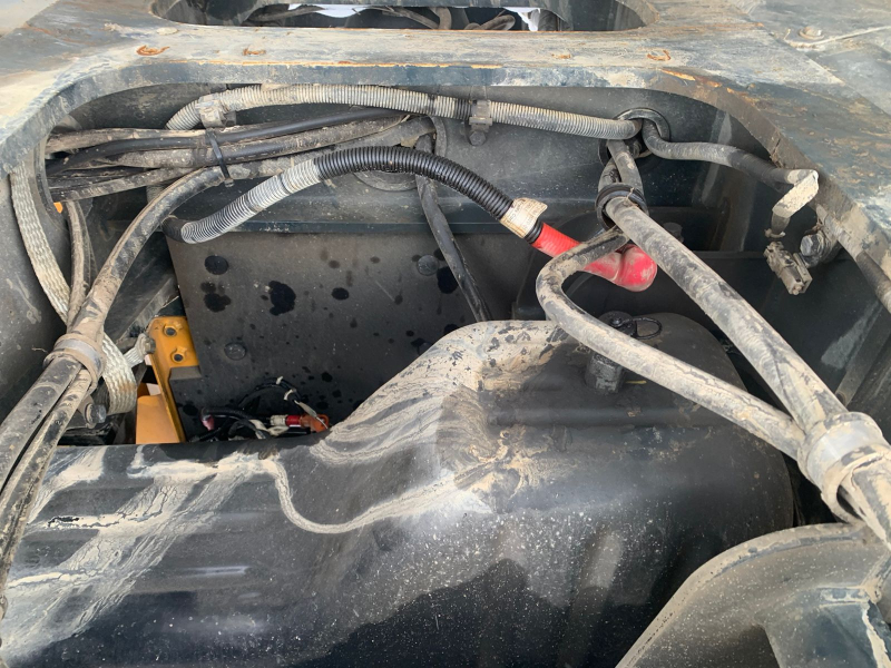 Hyundai HX220 Экскаватор HV Market