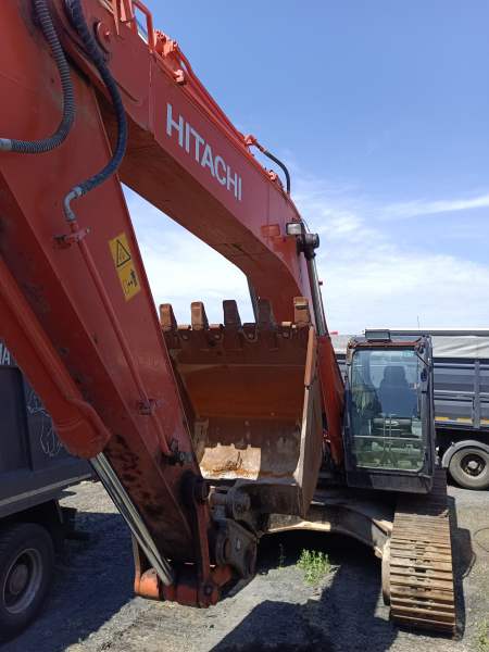 HITACHI ZX330 Экскаватор HV Market