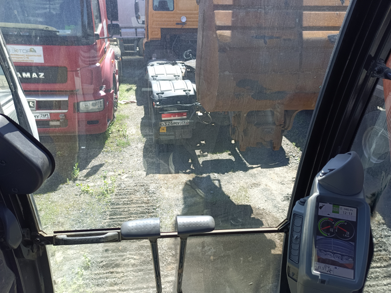 HITACHI ZX330 Экскаватор HV Market