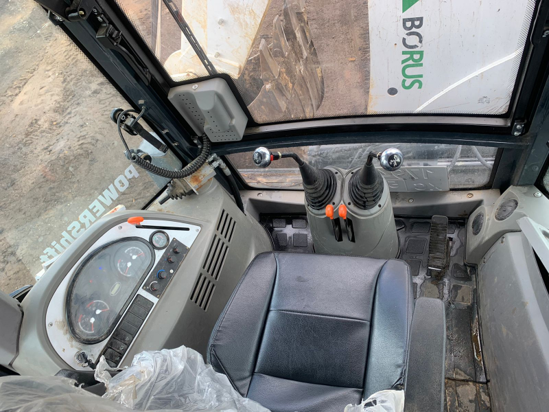 Borus BR-825 Экскаватор-погрузчик HV Market