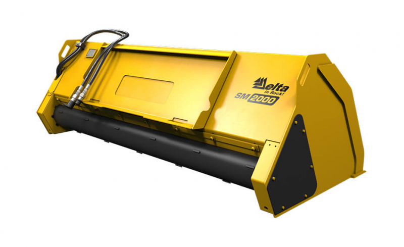 Пескоразбрасыватель Delta SM2000 на мини-погрузчики Амкодор 211 HV Market