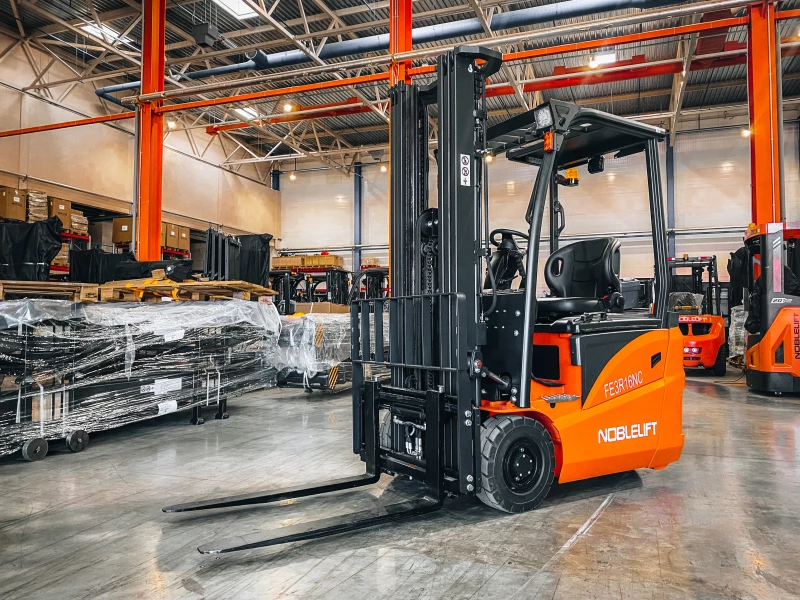 Электрический вилочный погрузчик FE3R16NC Duplex mast (Литий 277Ач, В-4000мм) HV Market