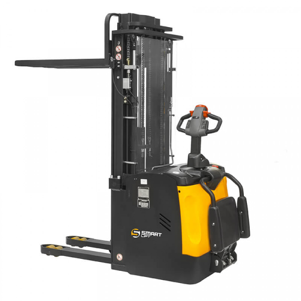 Штабелер электрический самоходный ES16-RS (1600 кг, 5 м, li-ion 24В / 205Ач) SMARTLIFT (SMART)