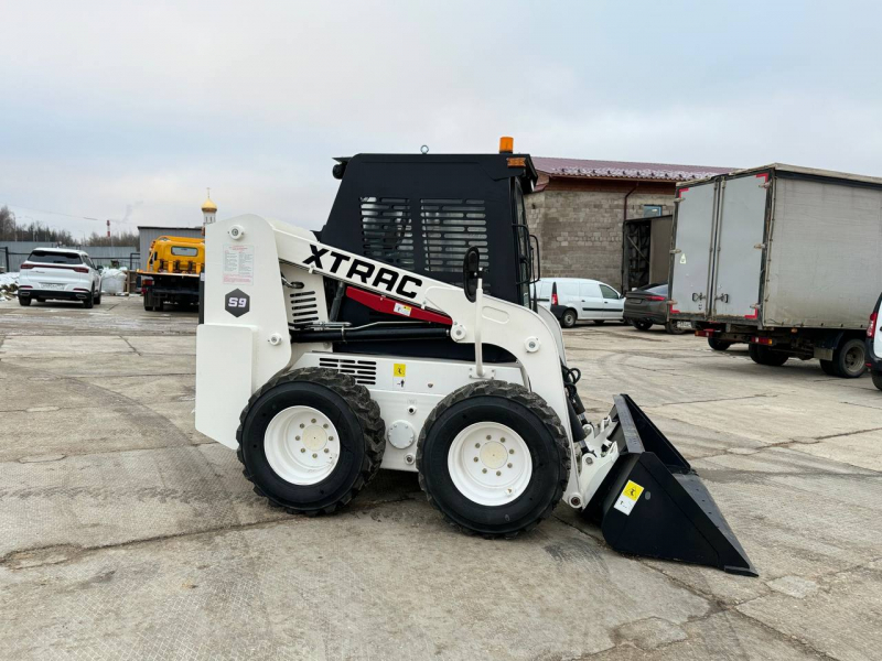 Мини-погрузчик XTRAC S9 (950 кг)