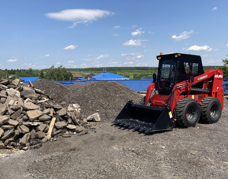 Мини-погрузчик QUADTRAC SSL95 MAX (950 кг кондиционер ковш 4-1)