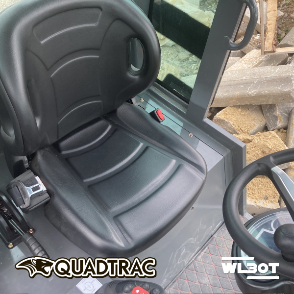 Мини-погрузчик QUADTRAC WL30T (600 кг, телескопическая стрела 3500 мм)