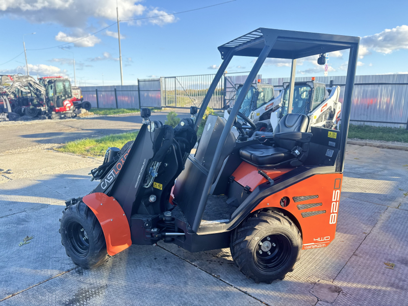 Мини-погрузчик CASTLOADERS 825D ИТАЛИЯ (Кабина STANDARD)
