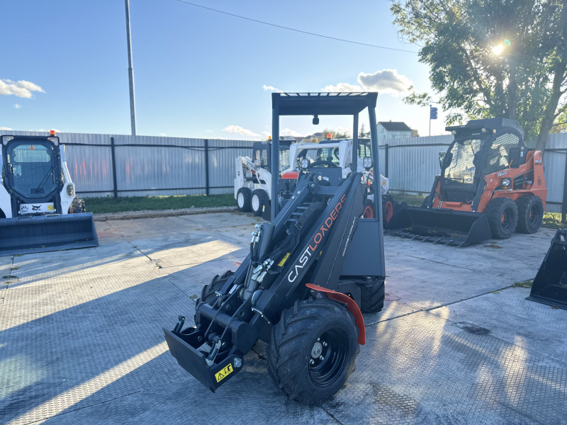 Мини-погрузчик CASTLOADERS 825D ИТАЛИЯ (Кабина STANDARD)