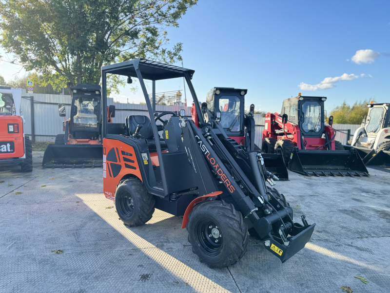 Мини-погрузчик CASTLOADERS 825D ИТАЛИЯ