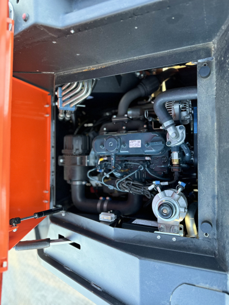 Мини-погрузчик CASTLOADERS 825D ИТАЛИЯ