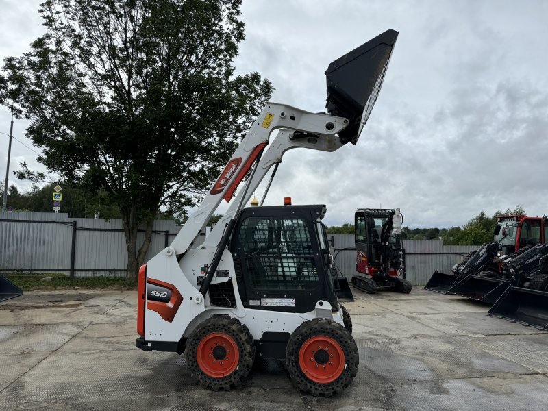 Мини-погрузчик BOBCAT S510 (Г/п 810 кг)