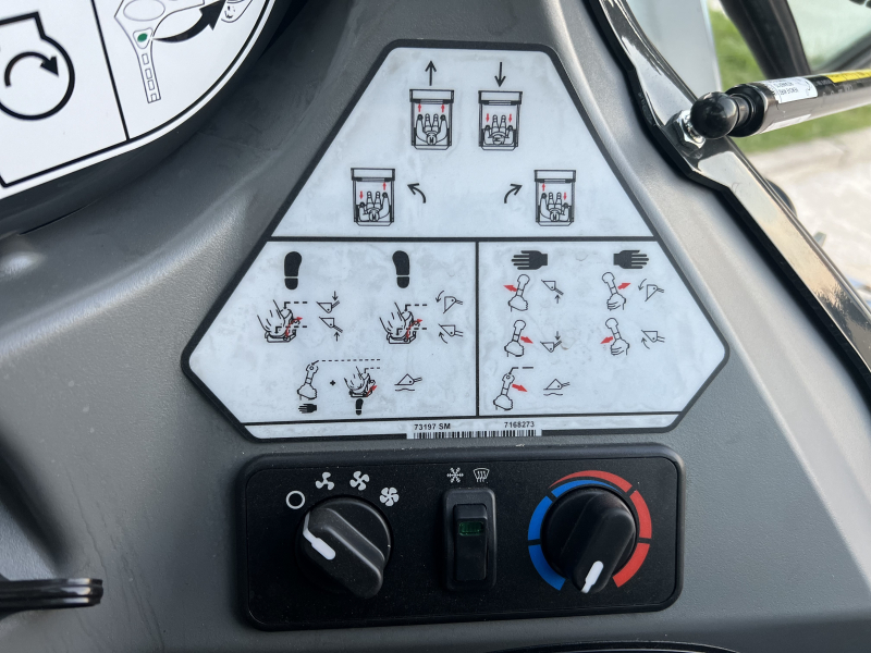 Мини-погрузчик BOBCAT S530 (Г/п 860 кг)