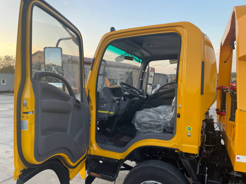 Эвакуатор ISUZU ELF NPR 190 л.с. 7 тонн