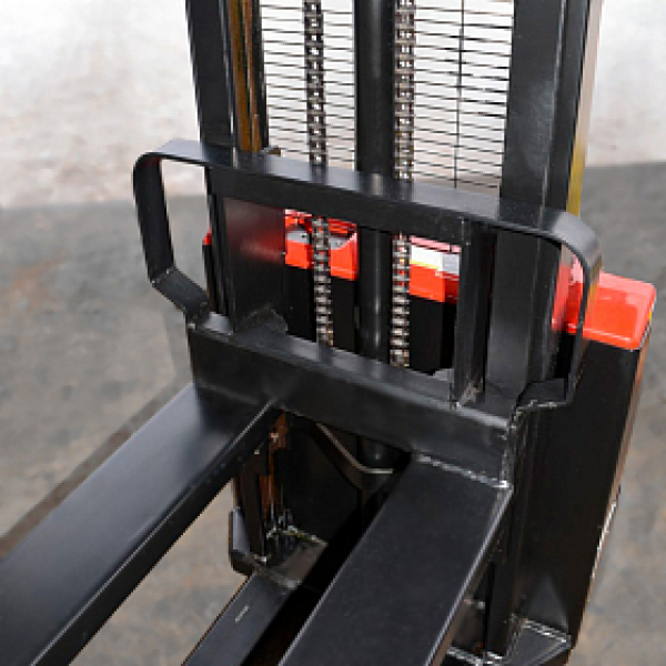 Самоходный штабелер OXLIFT AX12 3500 мм 1200 кг