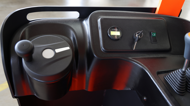 Ричтрак с кабиной сидя OXLIFT MF15 6000 мм 1500 кг