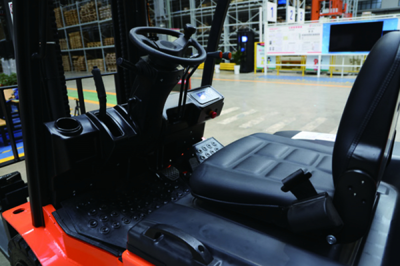 Электрический вилочный погрузчик FE4P30Q Duplex mast (Литий 206Ач, В-3600мм) HV Market